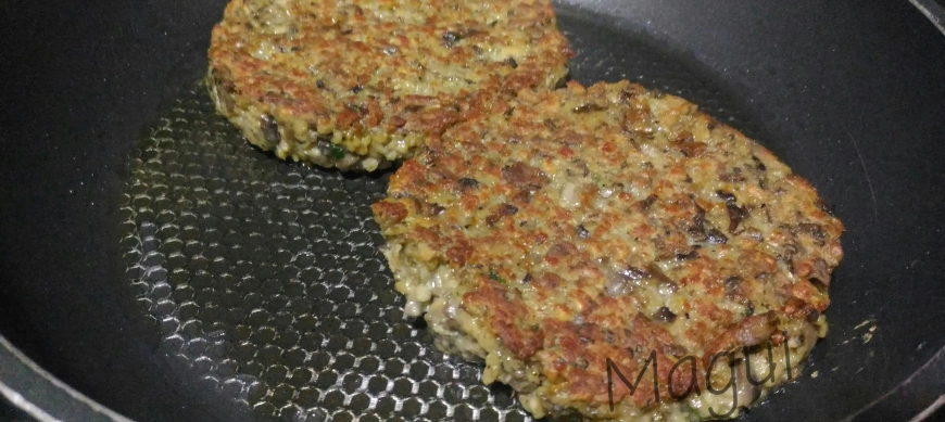 Hamburguesas vegetales de soja y champiñones