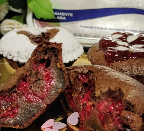 Un pecado !!!! Muffins de chocolate y mandarina con corazón de frambuesa en Thermomix® 